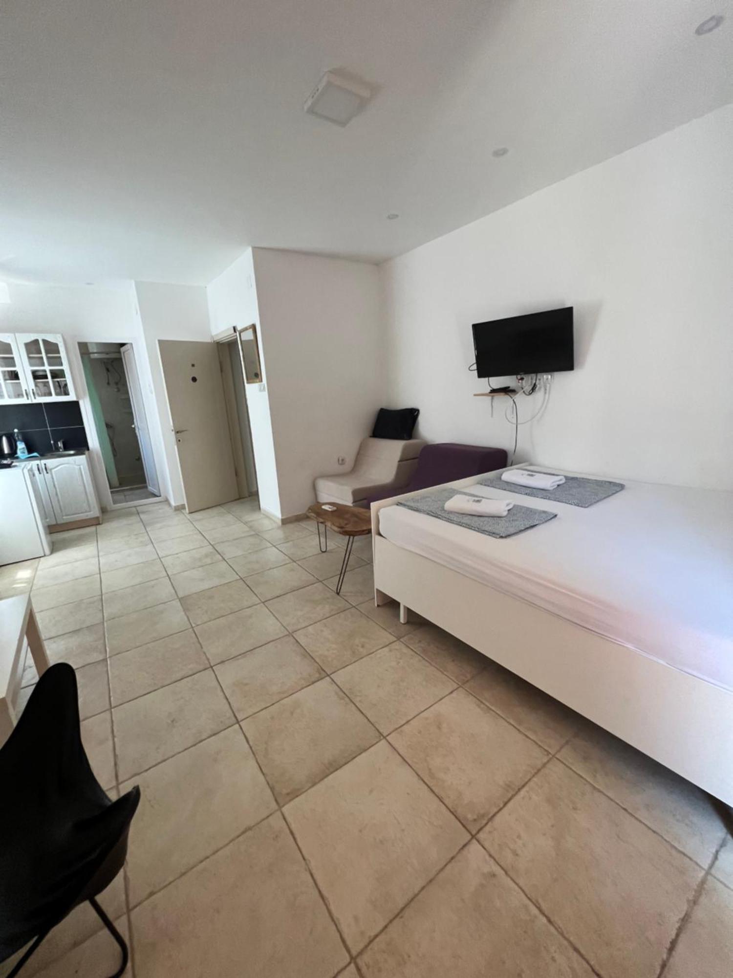 In Villa Guesthouse Sutomore Dış mekan fotoğraf