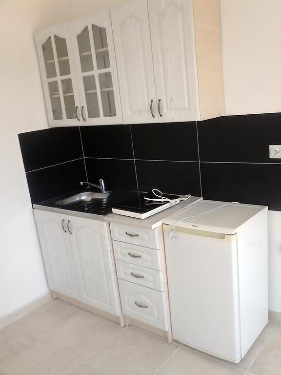 In Villa Guesthouse Sutomore Dış mekan fotoğraf